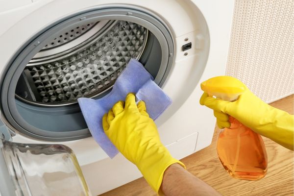 Çamaşır Makinenizi Temizleme Zamanı Geldi mi?
